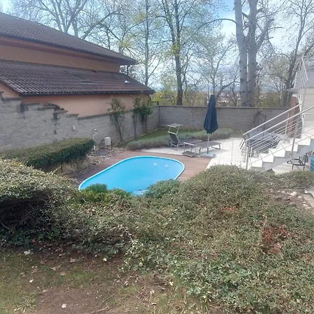 Dom Na Cervenej Vezi Holiday home *