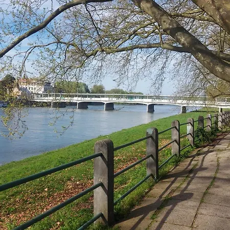 Dom Na Cervenej Vezi Ferienhaus Banka