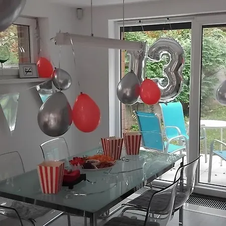 Dom Na Cervenej Vezi *