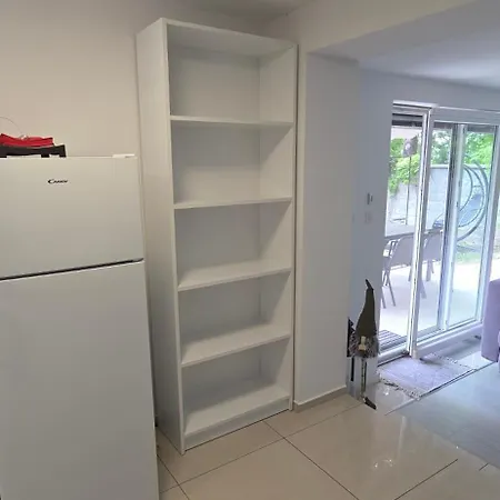 Dom Na Cervenej Vezi