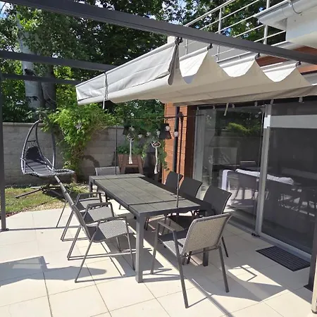 Dom Na Cervenej Vezi Feriehus Banka