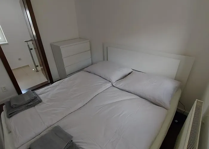 Dom Na Cervenej Vezi