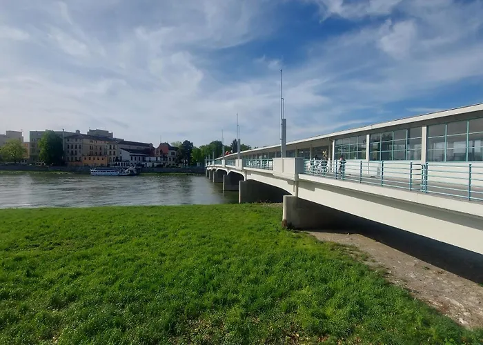Dom Na Cervenej Vezi *